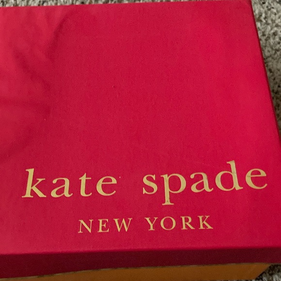 Kate Spade gold heels - Picture 3 of 10